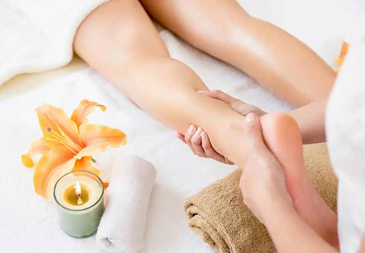 jeewa-sandhi-ayurvedic-massage-center-leg-and-foot-message
